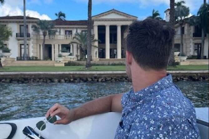 Miami Express Private Boat a 1- Hour Luxury Experience - The Route and Key Stops: Private Islands and Miami Skyline