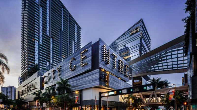 Miami: Film and TV Tour with Vizcaya Museum Entry - Scenic Drive and Photo Stops Along the Route