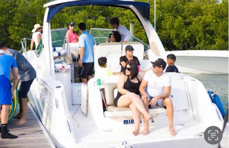 Miami: Fun and Affordable (Restroom,Kitchen) Special Promo - Miamis Waterway Wonders on a Private Yacht