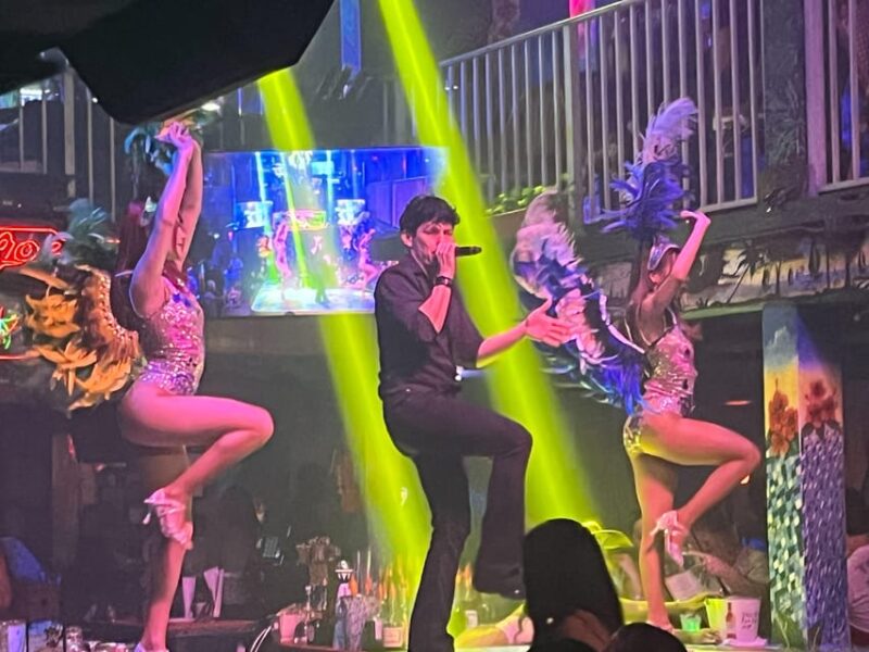 Miami: Guided Bar Crawl with Drinks Discounts and Club Entry - Discover the Essence of Miami’s Nightlife with a Guided Bar Crawl