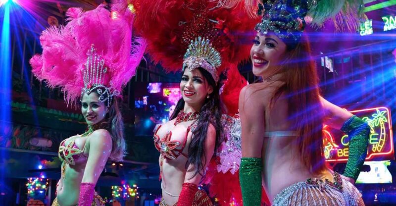 Miami: Mango's Tropical Cafe Dinner & Show - Key Points