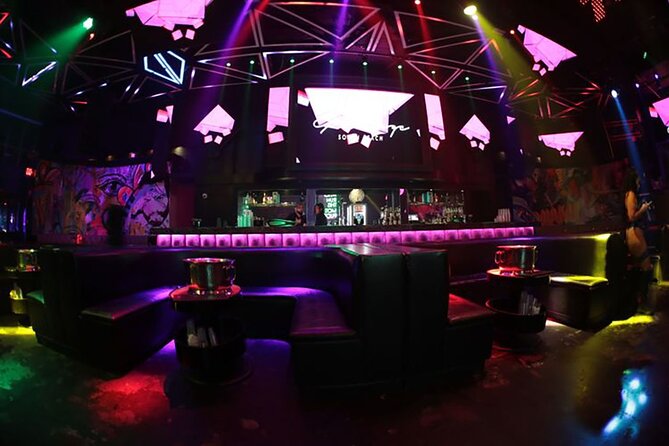 Miami Night: the Ultimate Nightclub Experience - The One-Hour Open Bar: The Perfect Warm-Up