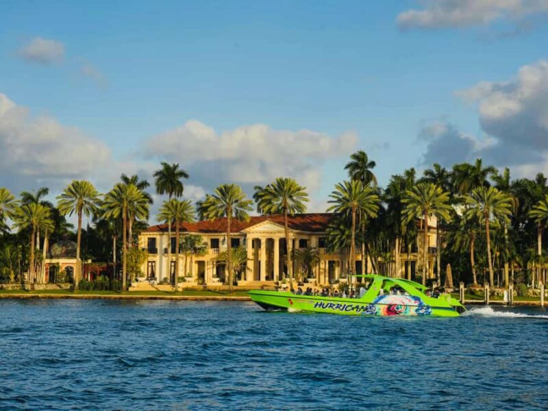 Miami: Personalized Tour: Biscayne Bay Speedboat by Pintours - Miami Coastline Thrills in a Compact Speedboat Ride