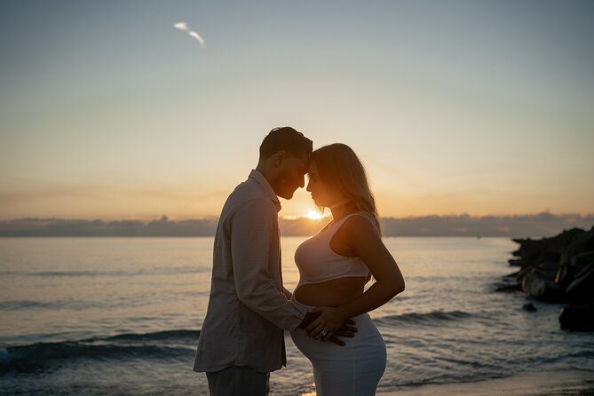 Miami Photographer Private shoot Sunrise & Sunset in Miami Beach - Meeting at Ocean Drive: The Heart of South Beach