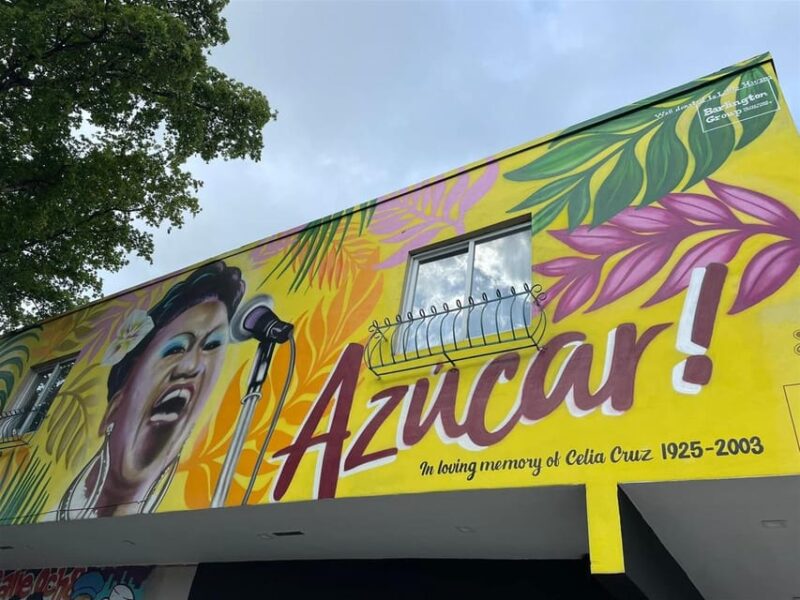 Miami: Private City Tour by Air-Conditioned Vehicle - View Key Biscayne and Bayside Marketplace from the Vehicle