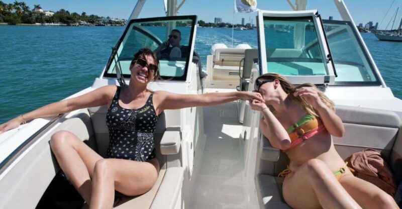 Miami: Private Star island, Miami Skyline & Miami River Tour - Visiting Star Island for an Exclusive Beach and Home Tour