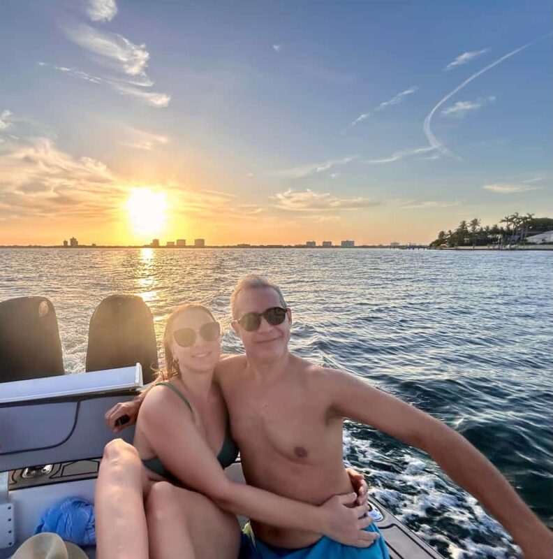 Miami: Private Sunset Boat Tour with Bottle of Champagne - Key Points