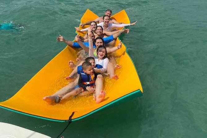 Miami Private Yacht Rental 2 to 4 hours for 12 ppl, Champagne - On the Water: Flexible Sightseeing or Relaxation