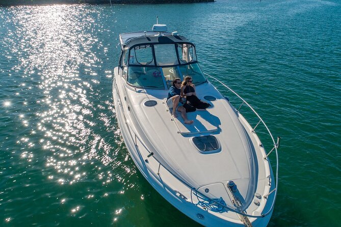 Miami Private Yacht Rental 2 to 4 hours for 12 ppl, Champagne - Food, Drinks, and Celebrating on Board