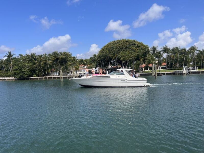 Miami: Private Yacht Rental Tour with Champagne and Snorkel - Customizable Route Options and Personal Celebrations