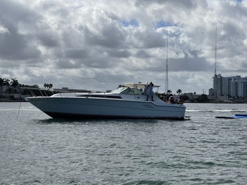 Miami: Private Yacht Rental Tour with Champagne and Snorkel - Practical Details: Meeting, Booking, and What’s Included