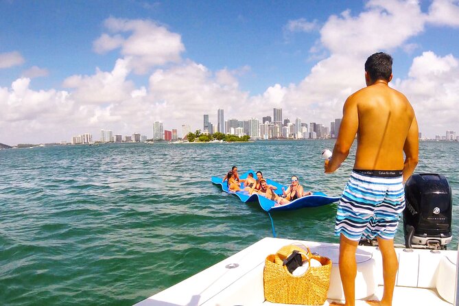 Miami Private Yacht Rental with Captain - Starting Point and Meeting Details in Miami