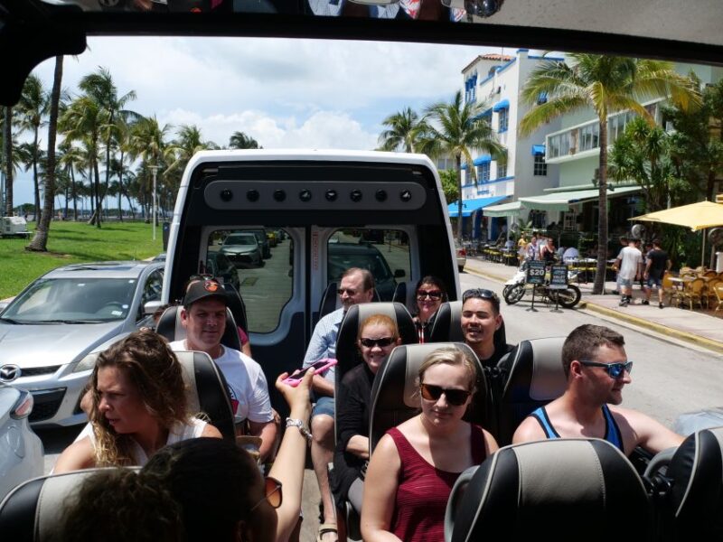 Miami Sightseeing Tour in a Convertible Bus (French) - Downtown Miami: The City’s Heartbeat