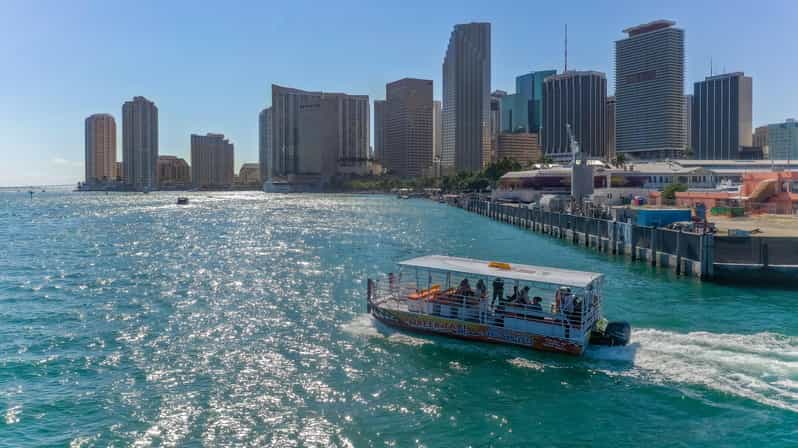 Miami: Skyline Boat Cruise, Millionaire homes & Miami Beach - Key Points