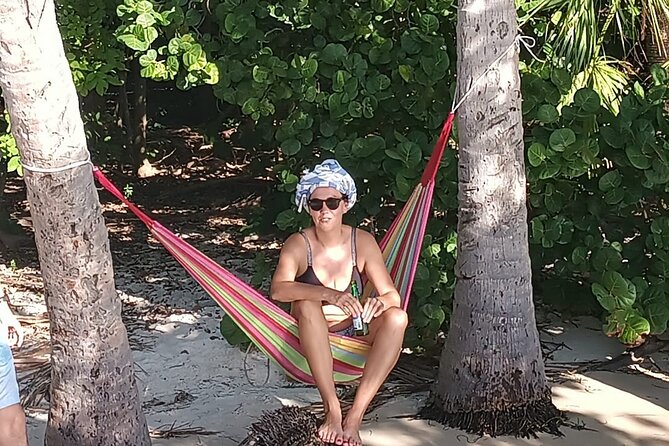 Miami: Snorkel adventure & Sandbar Trip - Snorkeling in Biscayne Bay’s Vibrant Underwater World