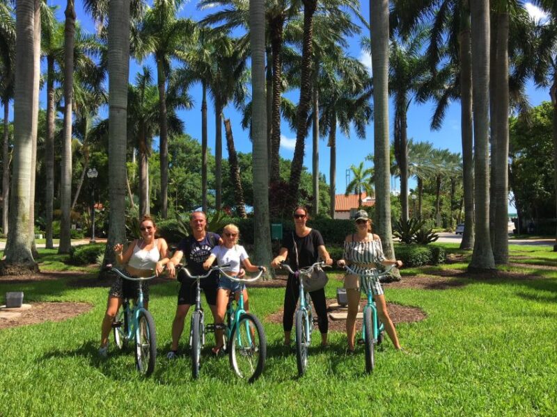 Miami: South Beach Bike Rental - Riding a Beach Cruiser Bike: Comfort and Ease