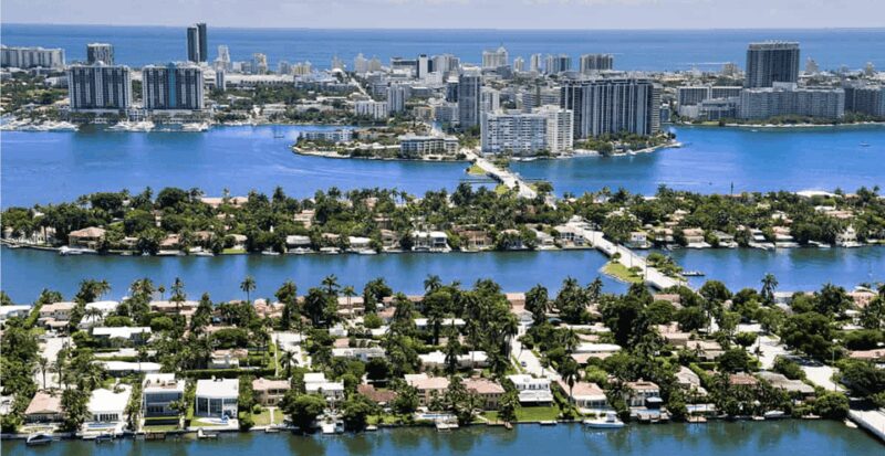 Miami & South Beach: Private Luxury Airplane Tour - The Experience of Flying Over Miami’s Iconic Islands and Shorelines