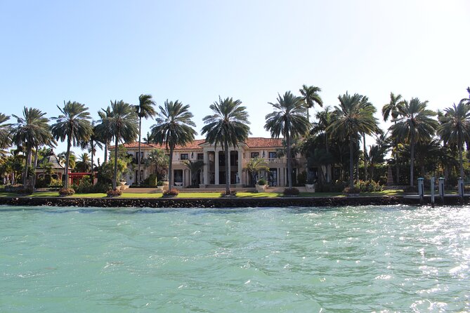 Miami Sunset and City Lights Cocktail Cruise - The Crew and Guide Experience