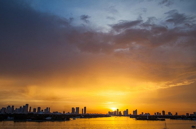 Miami Sunset and Skyline Cruise - Miami Beach Marina and Fisher Island: Yachting and Privacy