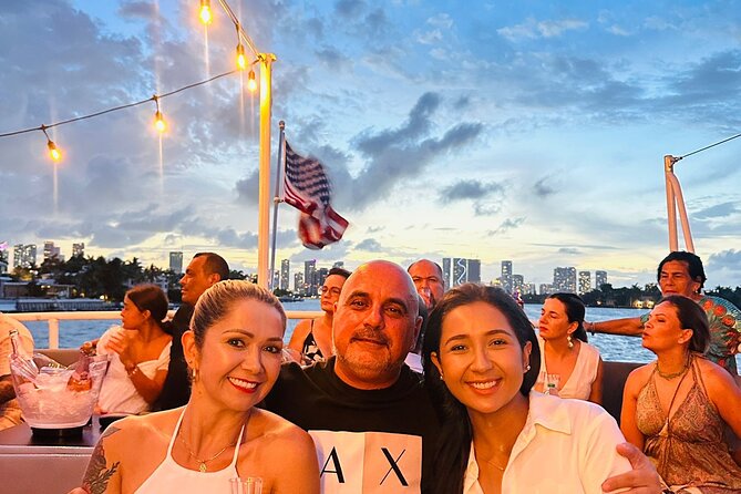Miami Sunset Champagne Cruise with Skyline Views - Stops and Passbys: Iconic Miami Sights