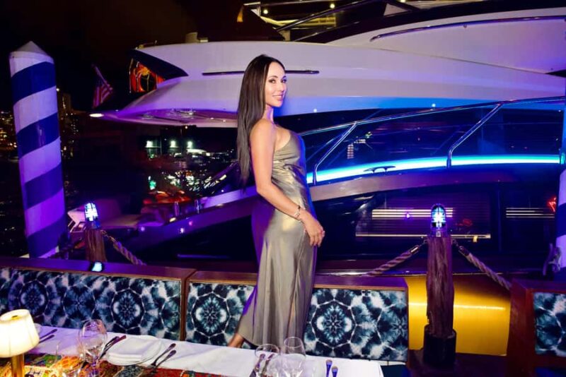 Miami: Sunset Photoshoot - Capture Your Best Moments with a Miami Sunset Photoshoot