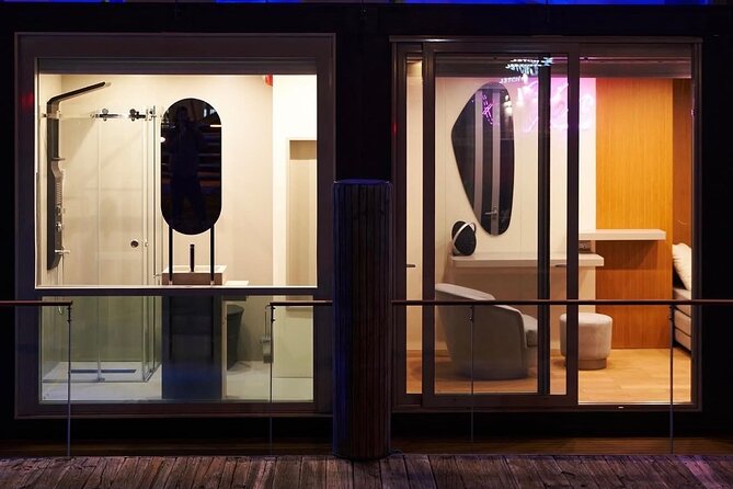 Miami Water Villa Private Luxury Yacht for rent Up to 35 Guests - Navigating the 4-Hour Experience