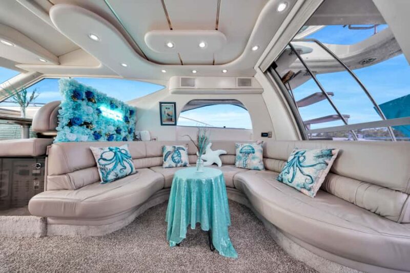 Miami Yacht Rental 50' + 2 Jet Ski | Miami Boat Rental - Meeting Points and Access