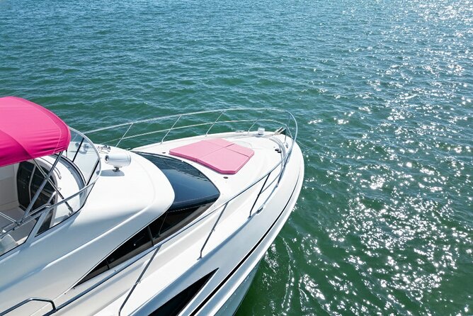 Miami Yacht Rental 50 ft | 2 Jet Ski | Private Boat | Pink Yacht - The Azimut 50 Yacht: Spacious and Elegant