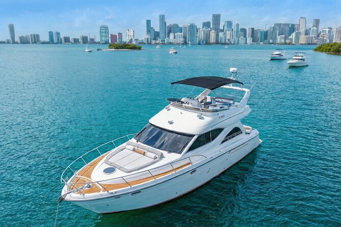 Miami Yacht Rental 55 ft + 2 Jet Ski | Miami Boat Rentals - Discover the Miami Yacht Rental with 2 Free Jet Skis and Island Stops