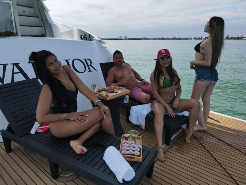 Miami Yacht Rental with Jetski, paddleboards, Inflatables - Customization and Personalization Options