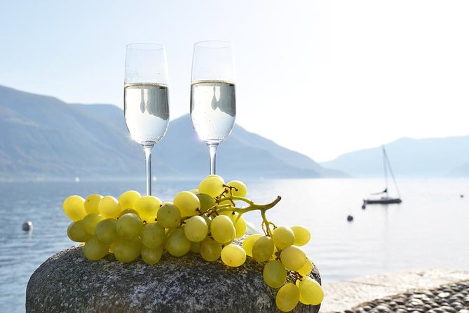 Micaela's exclusive private sunset cruise on lake Maggiore - Sipping Prosecco with Alpine Peaks on the Horizon