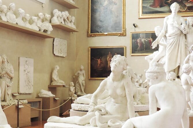 Michelangelos David Statue Fast Track Tickets - Meeting Point and Ticket Collection in Florence