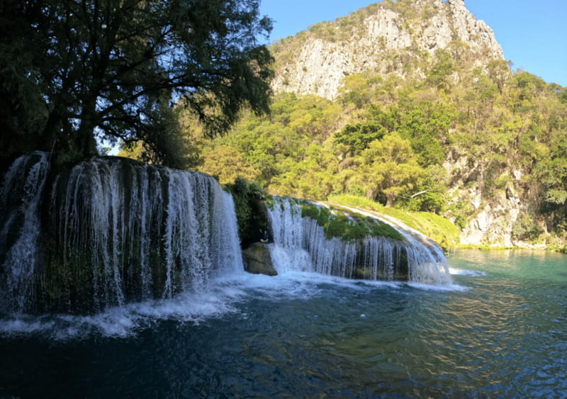 Micos and El Aguacate waterfalls: a nature tour. - Climbing Down to the Spectacular El Aguacate Waterfall