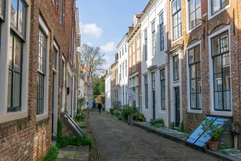 Middelburg: Guided City Walking Tour - Who Will Enjoy This Tour?