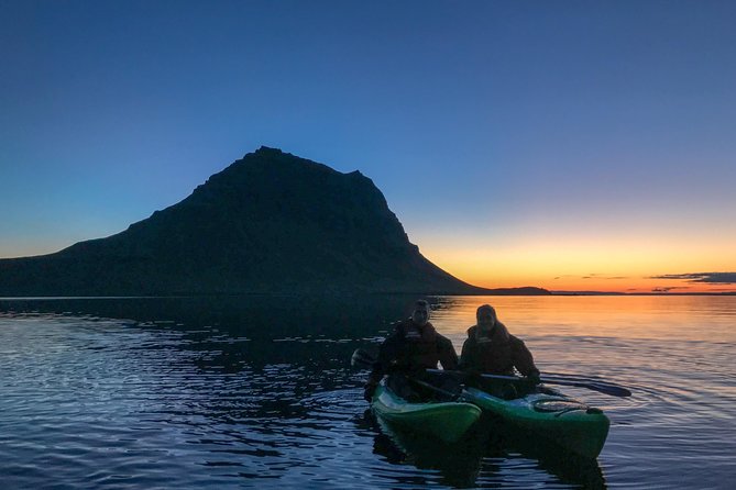 Midnight Sun Kayaking Adventure by Mt. Kirkjufell - Discover the Magic of Midnight Sun Kayaking at Mt. Kirkjufell