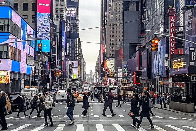 Midtown Manhattan Art and Architecture Walking Tour - Discovering Midtown Manhattan’s Architectural Timeline