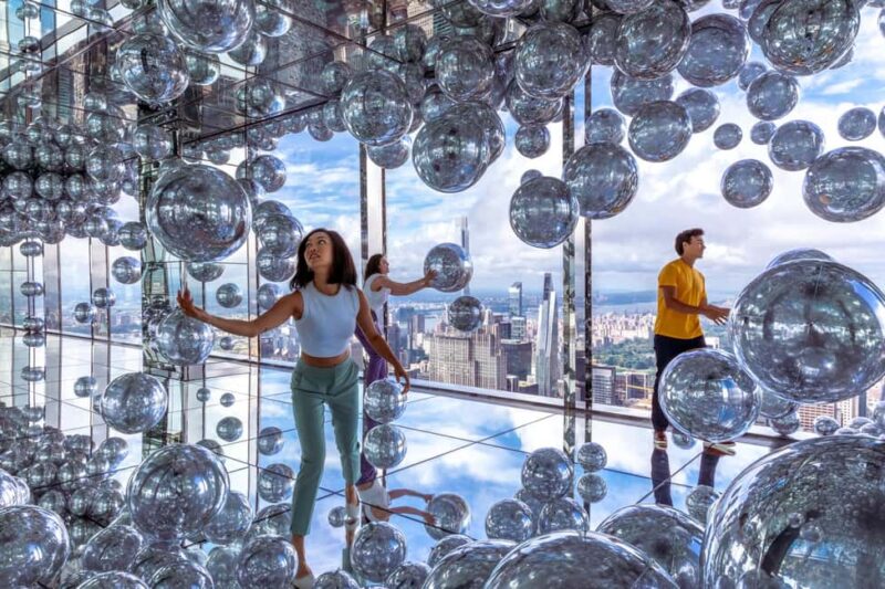 Midtown Manhattan Guided Tour w/ SUMMIT One Vanderbilt Entry - Key Points