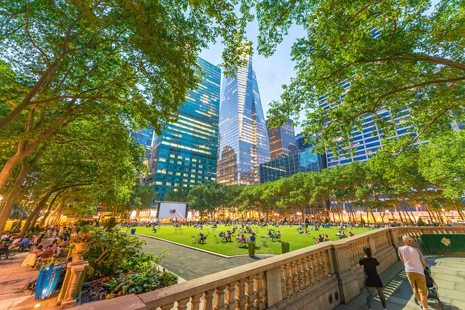 Midtown Manhattan Tour with optional SUMMIT One Vanderbilt Entry - Visiting the Gothic Masterpiece: St. Patricks Cathedral
