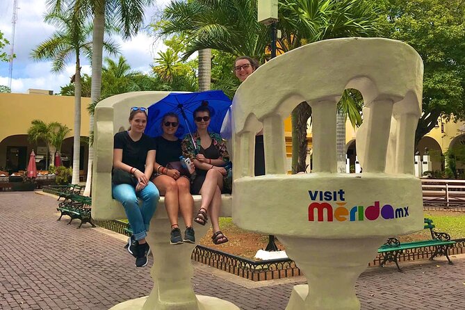 Mike&Duck Walking Tour Merida - Teatro Peón Contreras and Colonial Heritage