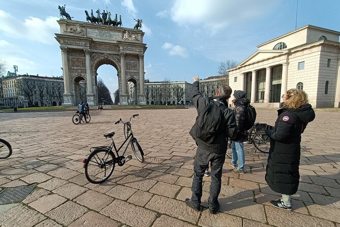 Milan: Bicycle Tour Live Tourist Guide 3 hours and half - Why This Tour Stands Out in Milan