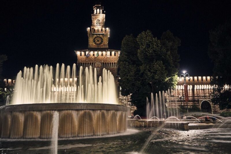Milan by Night 2-Hour Walking Tour - Practical Details: Meeting Point, Group, and Duration