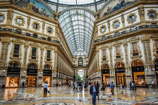 Milan by night walking experience - What Sets This Tour Apart in Milan Night Tours
