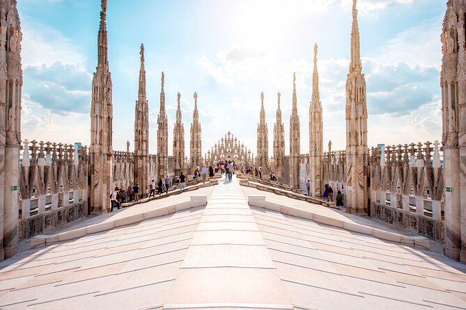 Milan: Cathedral and Duomo's Rooftop Guided Tour - The Guide: Knowledge, Style, and Highlights