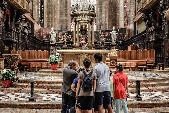 Milan: Cathedral and Terraces Guided Tour with Tickets - Entering the Milan Duomo Cathedral