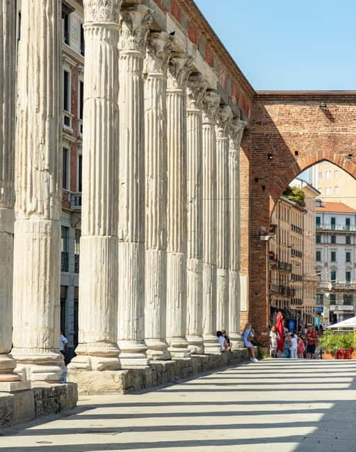 Milan: Colonne di San Lorenzo and Navigli Guided Tour - Practical Details: Logistics and Group Size