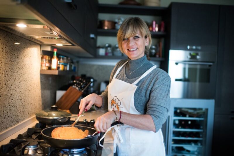 Milan: Dining Experience at a Local's Home - Connecting with a Milanese Family in an Intimate Setting