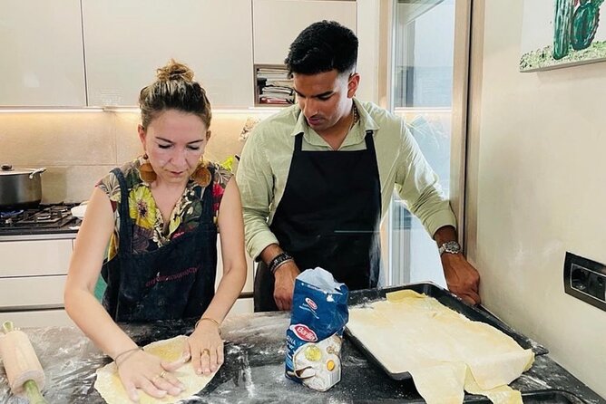 Milan - Discover the Italian flavors: Fresh Pasta and Tiramisu - Discover the True Flavors of Italy in Milan with Lydia