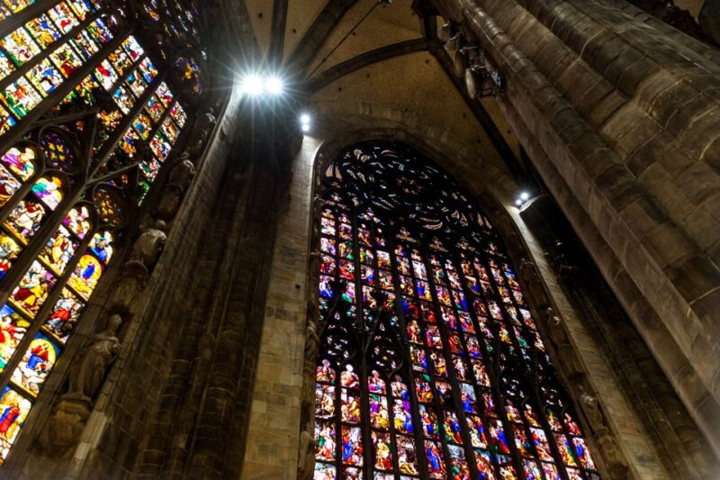 Milan Duomo Combo: Skip-the-Line Guided Tour & Rooftop Lift - Optional Open Bus Ticket for Extended City Exploration