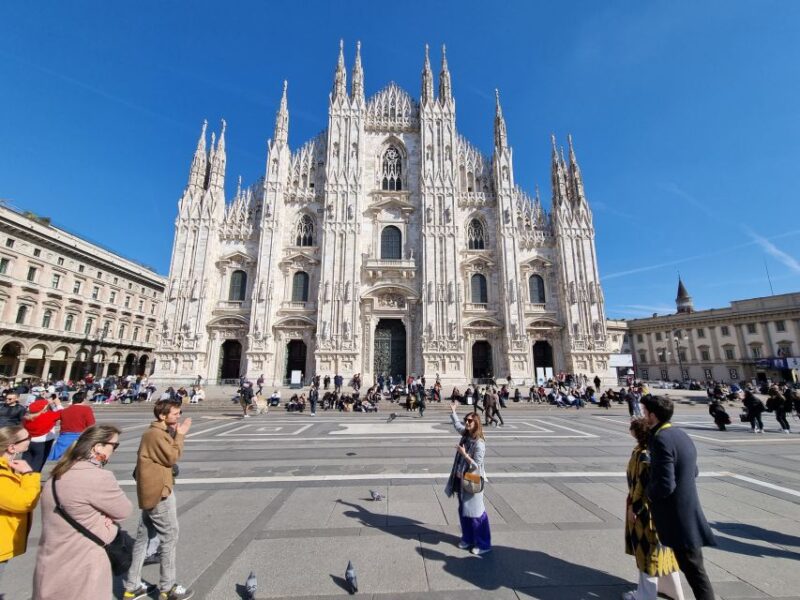 Milan: Duomo Rooftop and Cathedral Guided Tour with Tickets - Inside the Duomo’s Sacred Space