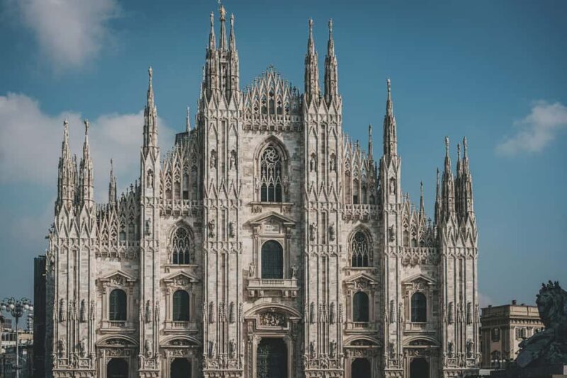Milan: Duomo tickets and Italian Aperitif with Duomo View - The Highlights of Milan’s Gothic Masterpiece